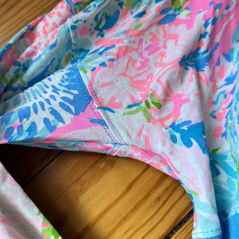 Lilly Pulitzer Finn top - Picture 3 of 3